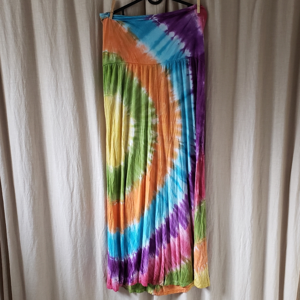 The Pyramid Collection Rainbow tie-dye maxi skirt